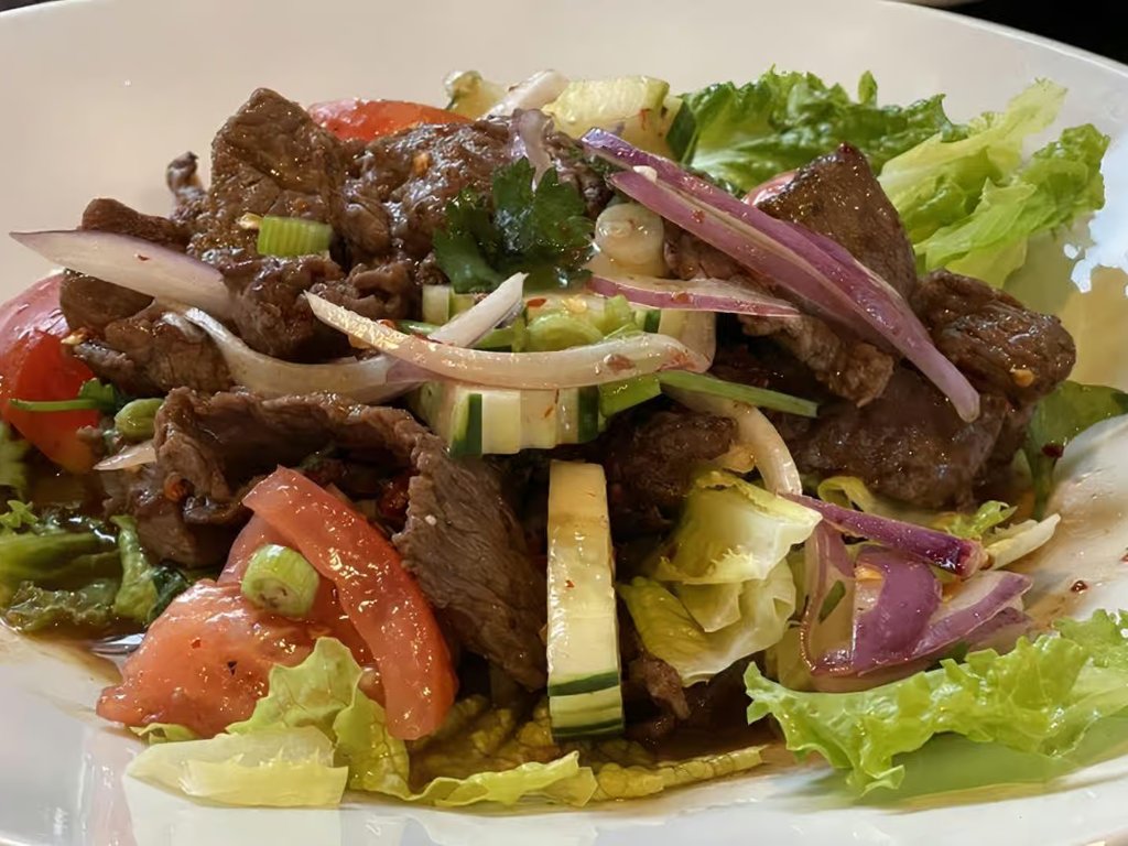 Thai beef Salad (Yum Nua) at Hanuman Thai Cafe Kirkland